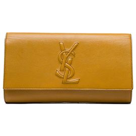 Saint Laurent Belle De Jour Clutch Large aus texturiertem Kalbsleder in Gelb mit Monogramm