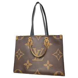 Borsa Tote Louis Vuitton Monogram Giant Reverse OnTheGo MM