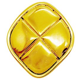 Chanel Matelassé Brosche in Diamantform