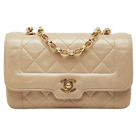Bolsa de Ombro Chanel Diana Coco Mark Chain