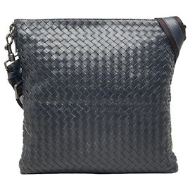 Borsa a tracolla Bottega Veneta Intrecciato in pelle blu navy