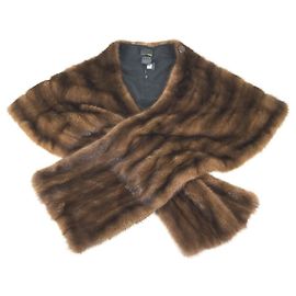 Fendi Tippet-Schal aus braunem Nerzfell