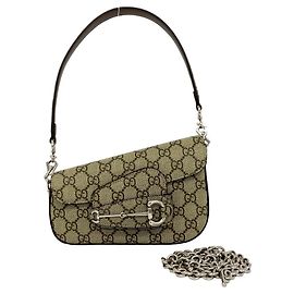 Borsa a tracolla in pelle marrone con motivo logo GG Gucci e catena