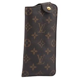 LOUIS VUITTON Monogram Etui Lunettes PM Glasses Case M66545 LV Auth 200169