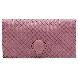 Clutch Bottega Veneta in Nappa Intrecciato rosa con chiusura a rotazione
