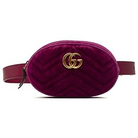 Borsa cintura Gucci GG Marmont in velluto matelassé viola