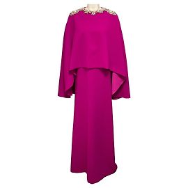 Autre Marque Costarellos Magenta Elin Cape-Kleid aus Krepp mit Kristallbesatz