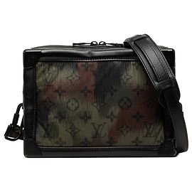 Bolsa Tiracolo Soft Trunk em nylon Monogram Camouflage verde Louis Vuitton