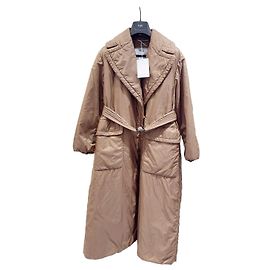 Abrigo de plumón Max Mara Mainline Camel con cinturón