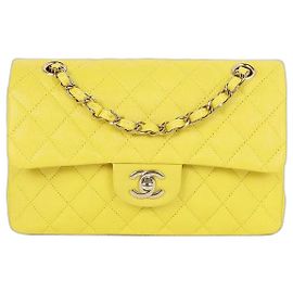 Chanel Classic Flap Bag Small Gelb mit goldener Hardware