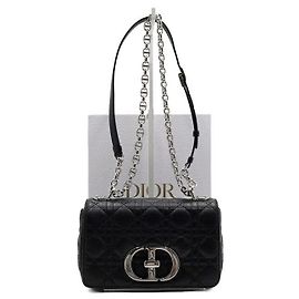 Dior Picca borsa a tracolla Caro in pelle di vitello canage nera con dettagli argentati