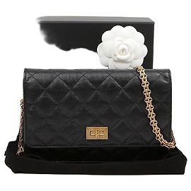 Chanel Bolso de hombro Vintage WOC de piel de becerro con cadena Negro