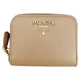 Prada Saffiano Münzgeldbörse mit goldenem Logo Beige
