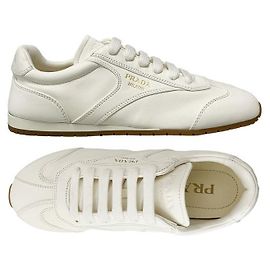 Prada Sneakers in pelle Napa con logo dorato Bianco