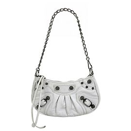 Balenciaga Arena Mini Schultertasche aus Lammleder mit Kette Off White