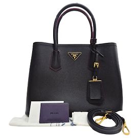 Prada Sac cabas et sac à bandoulière double en Saffiano