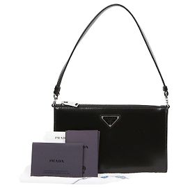 Prada Mini borsa spazzolata con logo triangolare nera