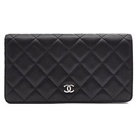 Chanel Langes Portemonnaie aus schwarzem Lammleder