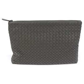 Bottega Veneta Large Pouch Clutch in Khaki Intrecciato Nappa