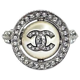 Chanel Anillo de cristal con logotipo redondo sin usar