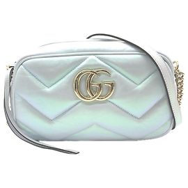 Borsa a spalla Small matelassé Gucci GG Marmont