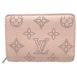 Louis Vuitton Mahina Portefeuille Claire Bi-fold Wallet