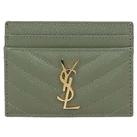 Tarjetero Saint Laurent de piel acolchada verde Cassandre