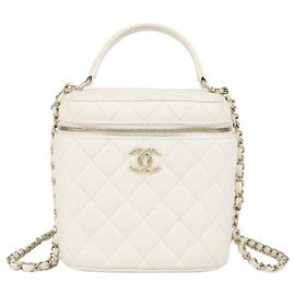 Borsa Vanity Case Chanel in pelle caviar matelassé bianca