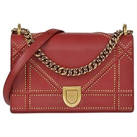 Borsa a tracolla Diorama media borchiata in pelle Cannage rossa Christian Dior