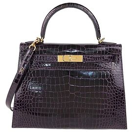 Hermès Hermes Kelly Sellier 28 Tasche aus Amethyst Crocodile Porosus mit goldener Hardware