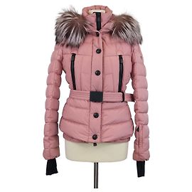 Moncler gesteppte Nylonjacke in Rosa mit Kapuze, Gürtel und Pelzbesatz