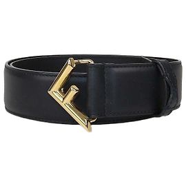 Cintura Fendi in pelle nera con fibbia F Logo