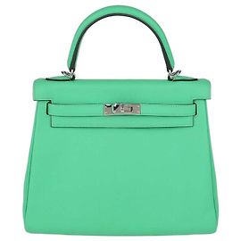 Hermès Hermes Kelly Retourne 25 Tasche in Vert Comics Swift Leder mit Palladium Hardware
