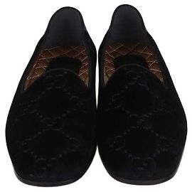 Gucci Loafer aus schwarzem Samt und Leder mit Bee-Print und GG-Muster