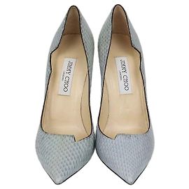 Jimmy Choo spitze Pumps aus grauem Schlangenleder