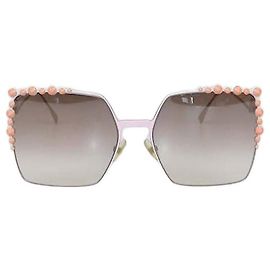 Occhiali da sole oversized con borchie Fendi sfumatura rosa/marrone