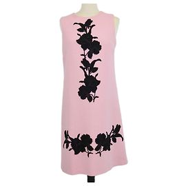 Abito midi Dolce & Gabbana in lana rosa con applicazioni floreali