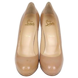 Christian Louboutin New Simple Pumps de piel charol Nude