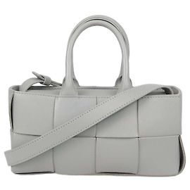 Mini Tote East/West Arco Bottega Veneta in pelle Intreccio grigia