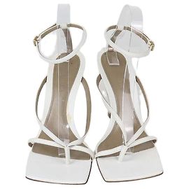 Sandali con cinturino alla caviglia in pelle stretch bianca Bottega Veneta
