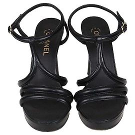 Sandali platform Parthenon Grecian in pelle verniciata nera Chanel