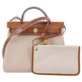 Hermès Sac Herbag Zip 31 Hermes Ecru Beige/Naturel Sable en Toile Criss Viking et Cuir Vache Hunter