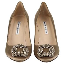 Zapatos de salón Hangisi en satén champagne Manolo Blahnik