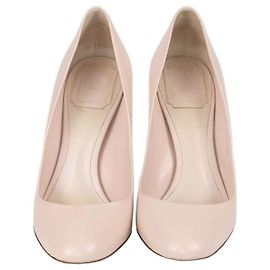 Christian Dior Pumps aus rosa Leder mit runder Kappe