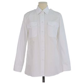 Camisa Prada de algodón blanco con botones frontales y cuello puntiagudo