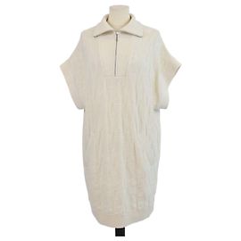 Hermès Vestido jersey de manga corta y medio cierre en lana tejida crema con estampado H integral Hermes