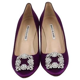 Manolo Blahnik Purple Satin Hangisi Pumps