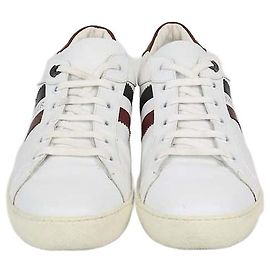 Sneakers basse Moncler in pelle bianca