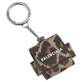 Capa AirPods BALENCIAGA Camouflage Capa de fones de ouvido PVC Beige Brown 655679 Auth am12549M
