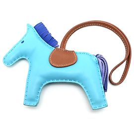 Hermès Hermes Rodeo Charm MM in Agneau Milo